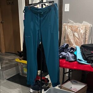 Surgical scrub joggers heart soul XL